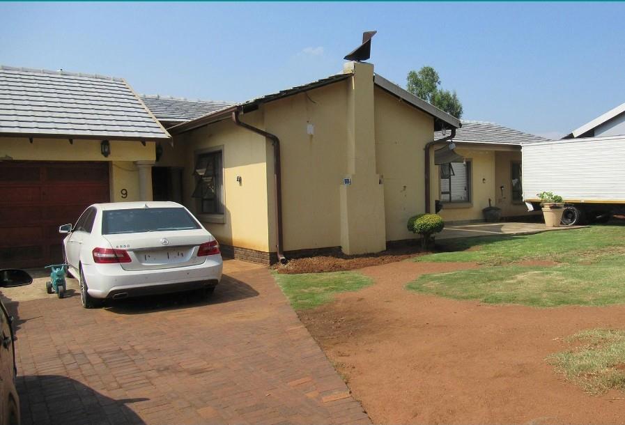 4 Bedroom Property for Sale in Birch Acres Gauteng