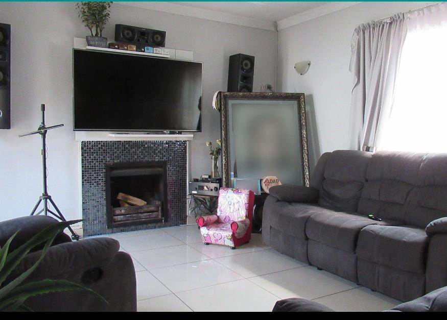 4 Bedroom Property for Sale in Birch Acres Gauteng