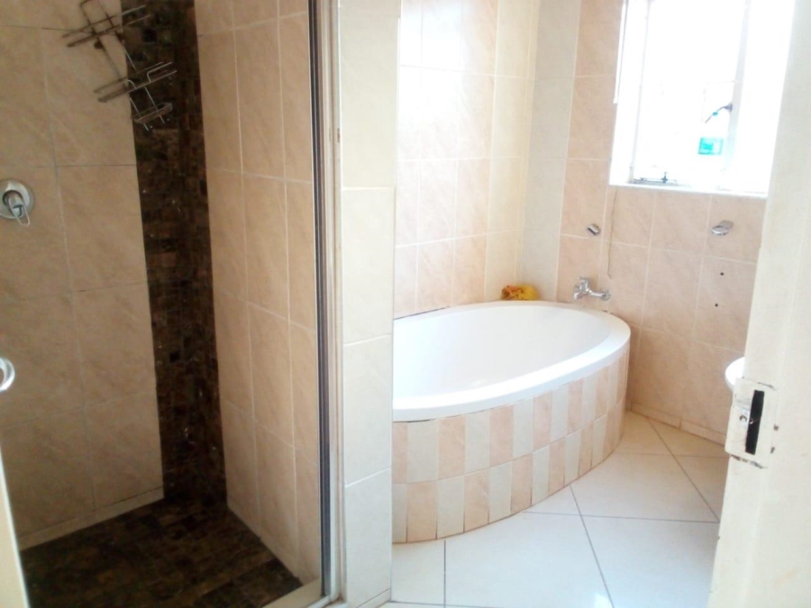 0 Bedroom Property for Sale in Rhodesfield Gauteng