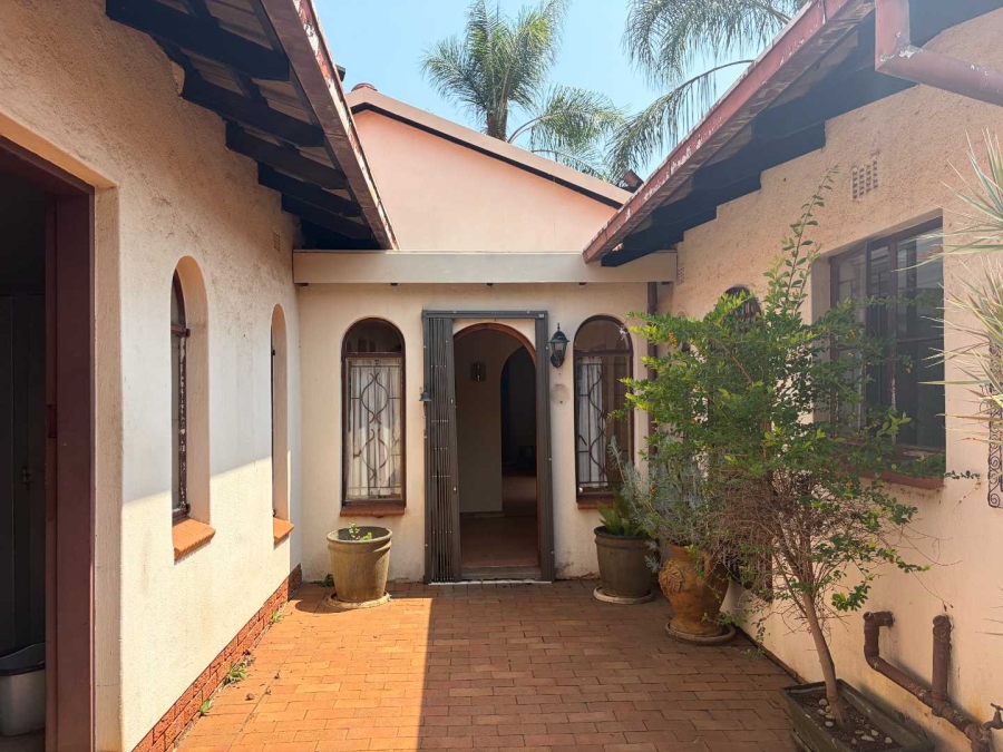 4 Bedroom Property for Sale in Wierdapark Gauteng