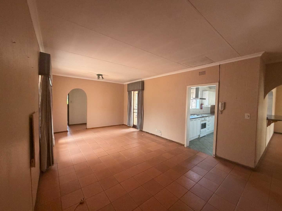 4 Bedroom Property for Sale in Wierdapark Gauteng