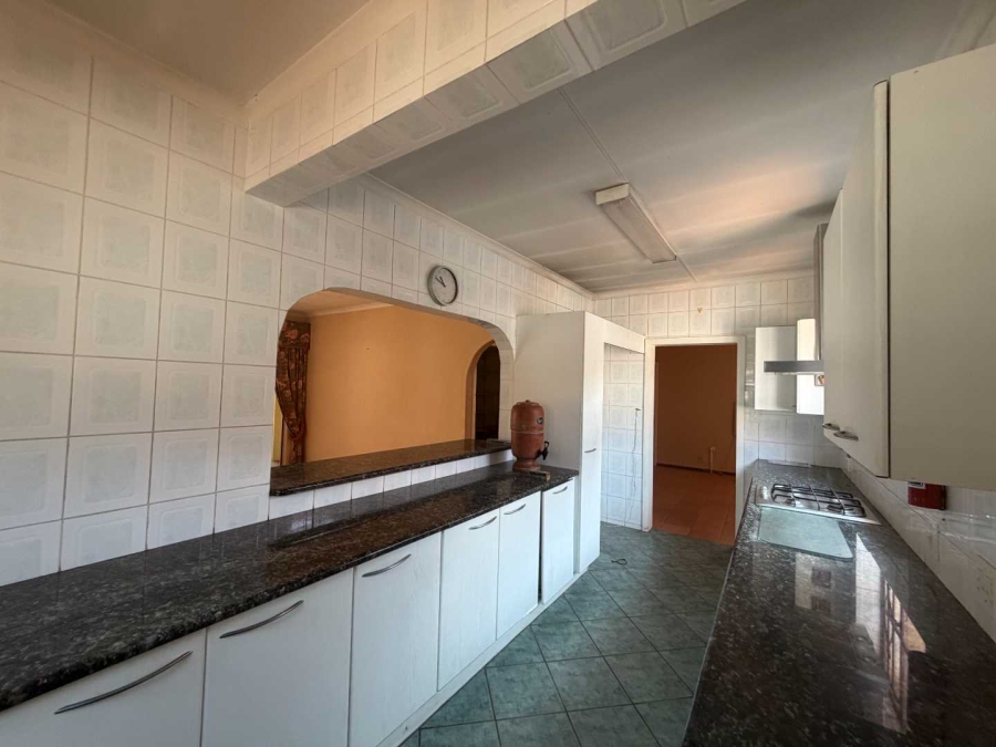 4 Bedroom Property for Sale in Wierdapark Gauteng