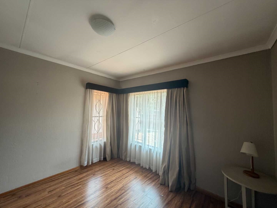 4 Bedroom Property for Sale in Wierdapark Gauteng