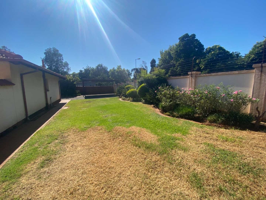 4 Bedroom Property for Sale in Wierdapark Gauteng