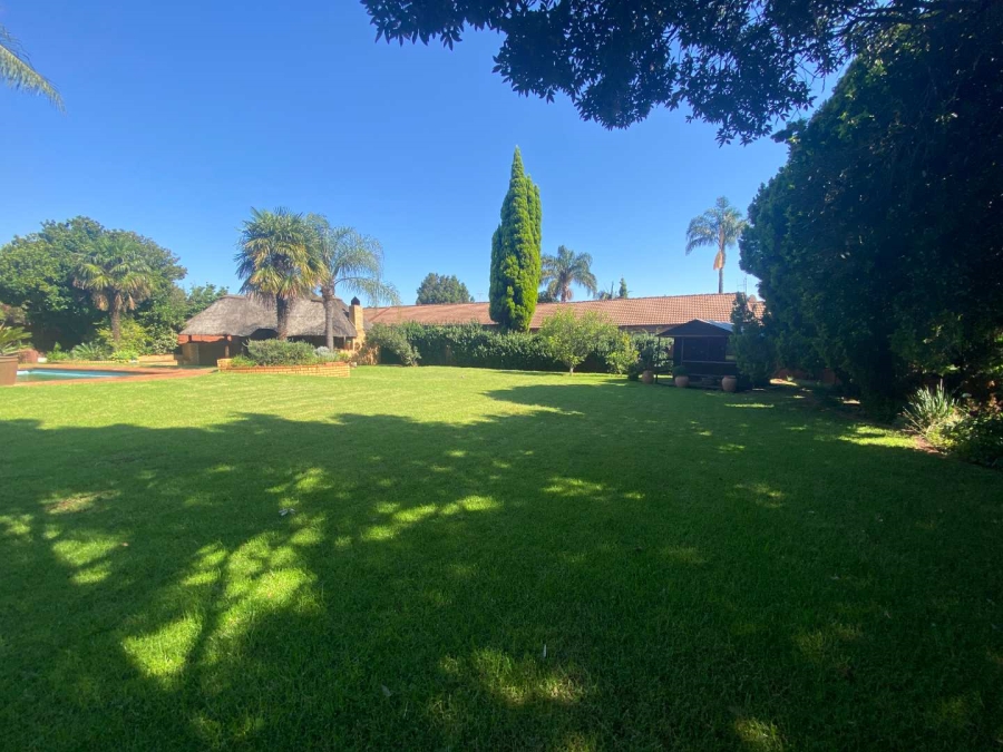 4 Bedroom Property for Sale in Wierdapark Gauteng