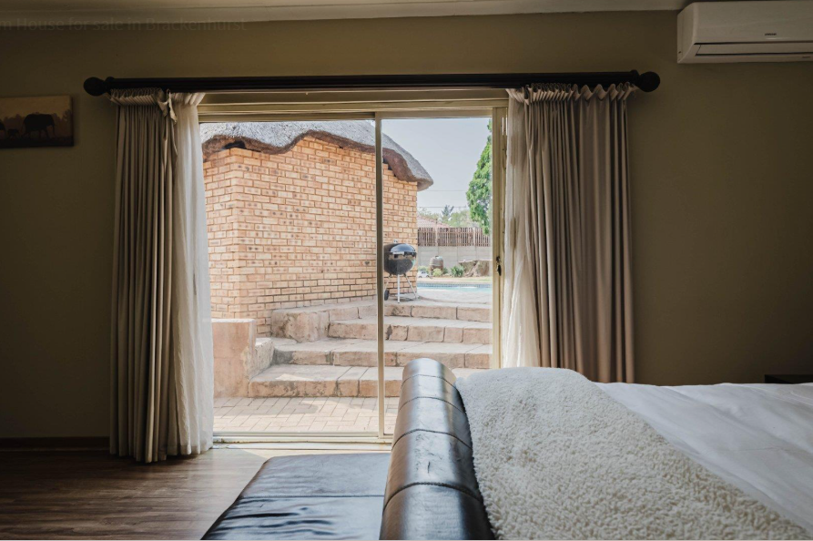 5 Bedroom Property for Sale in Brackenhurst Gauteng
