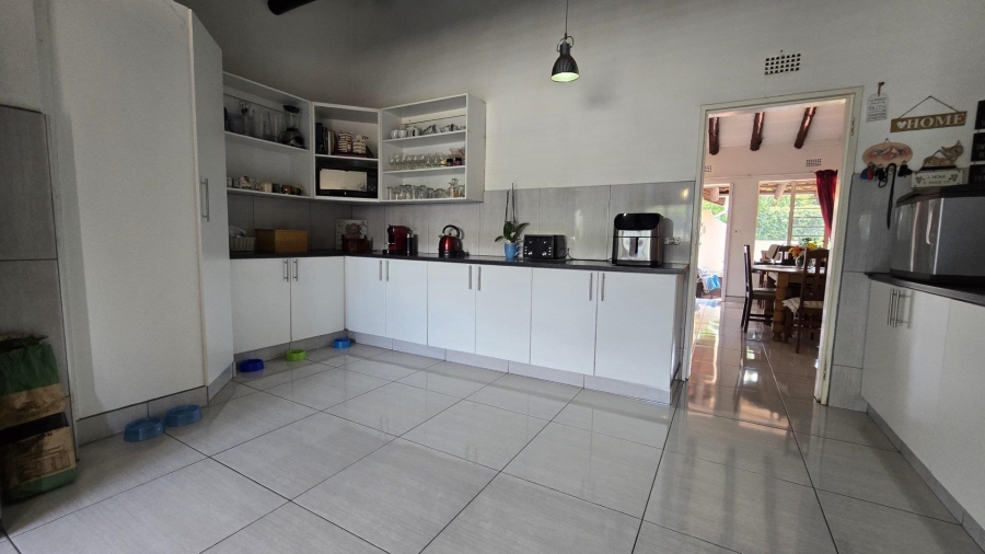 4 Bedroom Property for Sale in Verwoerdpark Gauteng