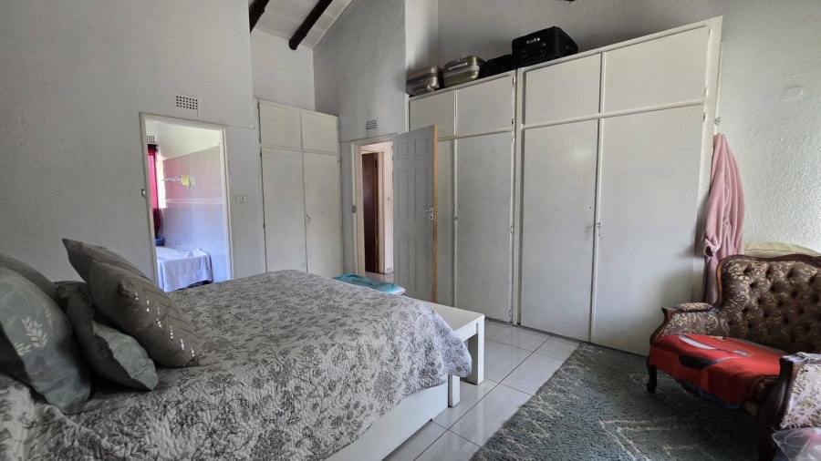 4 Bedroom Property for Sale in Verwoerdpark Gauteng