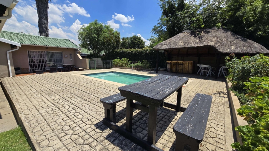 4 Bedroom Property for Sale in Verwoerdpark Gauteng