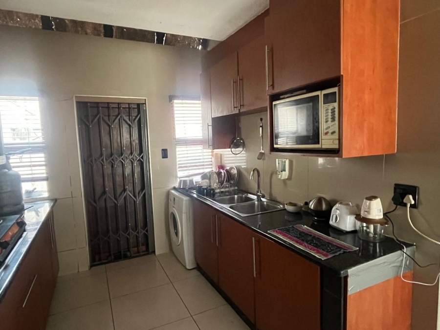 3 Bedroom Property for Sale in Bassonia Gauteng