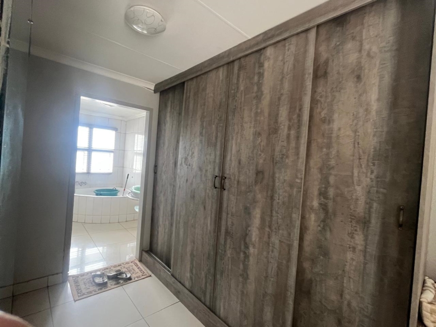 3 Bedroom Property for Sale in Bassonia Gauteng