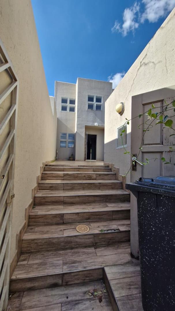 3 Bedroom Property for Sale in Bassonia Gauteng