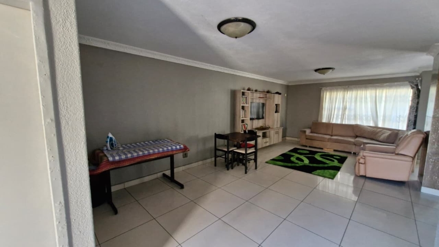 3 Bedroom Property for Sale in Bassonia Gauteng