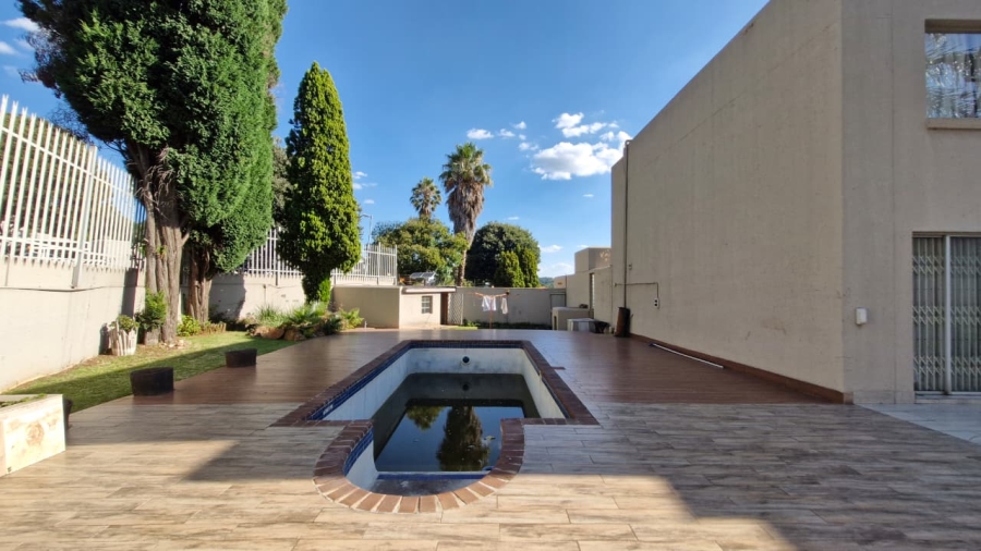 3 Bedroom Property for Sale in Bassonia Gauteng