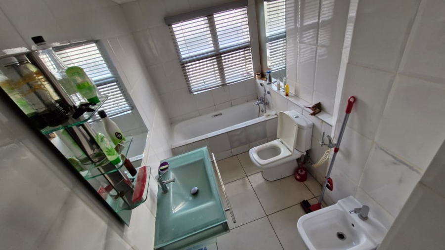 3 Bedroom Property for Sale in Bassonia Gauteng