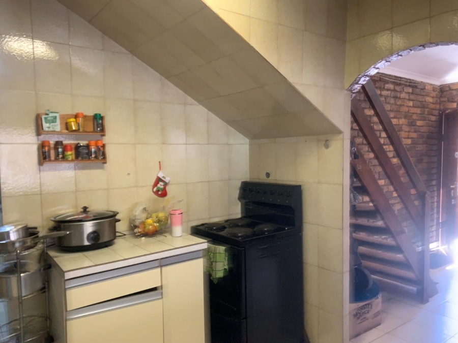 3 Bedroom Property for Sale in Townsview Gauteng