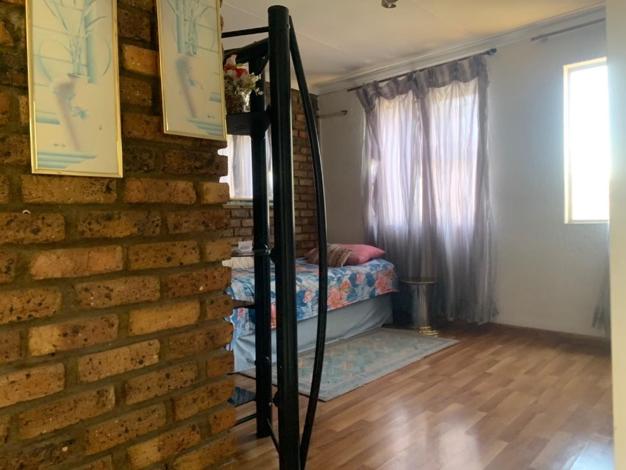 3 Bedroom Property for Sale in Townsview Gauteng