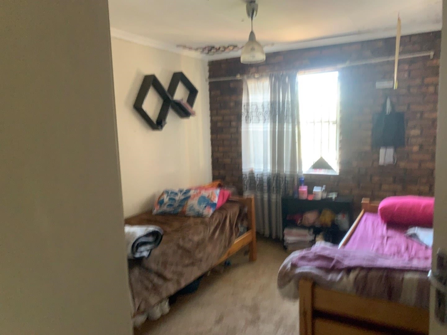 3 Bedroom Property for Sale in Townsview Gauteng