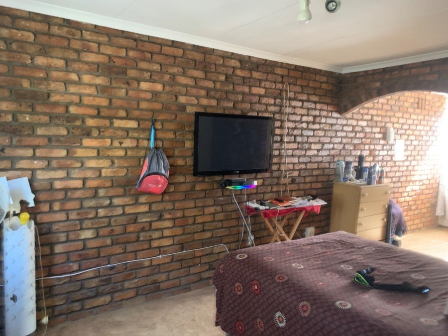 3 Bedroom Property for Sale in Townsview Gauteng