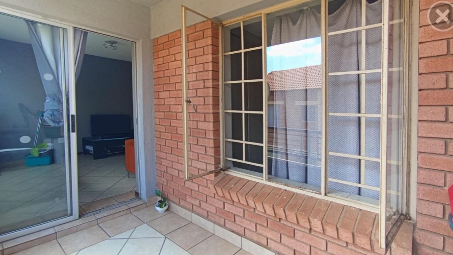 1 Bedroom Property for Sale in The Orchards Gauteng