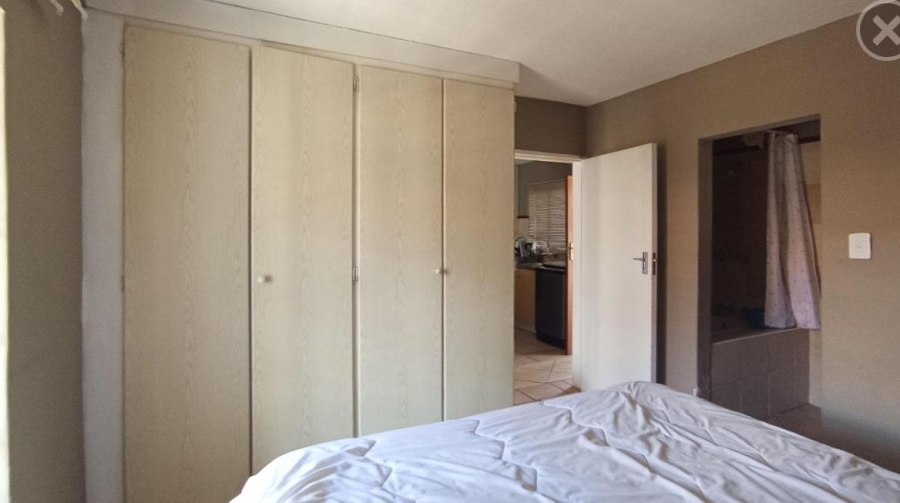1 Bedroom Property for Sale in The Orchards Gauteng