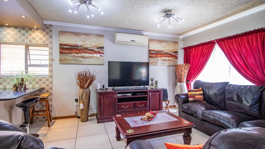 4 Bedroom Property for Sale in Brentwood Park Gauteng