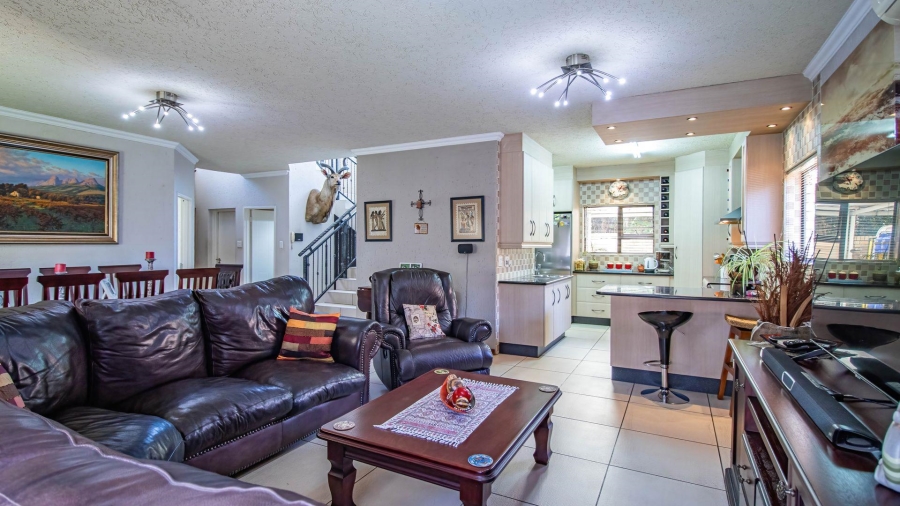 4 Bedroom Property for Sale in Brentwood Park Gauteng