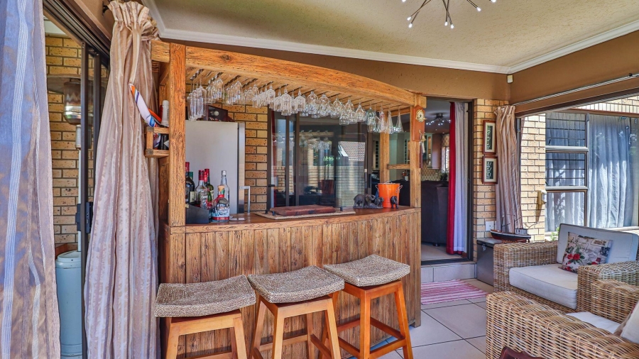 4 Bedroom Property for Sale in Brentwood Park Gauteng