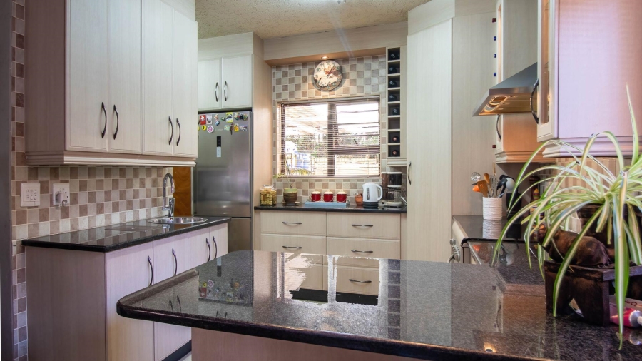 4 Bedroom Property for Sale in Brentwood Park Gauteng