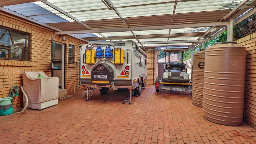 4 Bedroom Property for Sale in Brentwood Park Gauteng