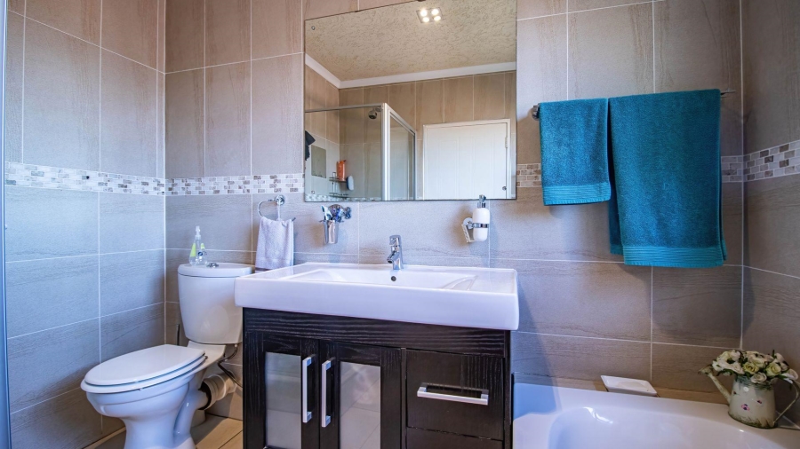 4 Bedroom Property for Sale in Brentwood Park Gauteng