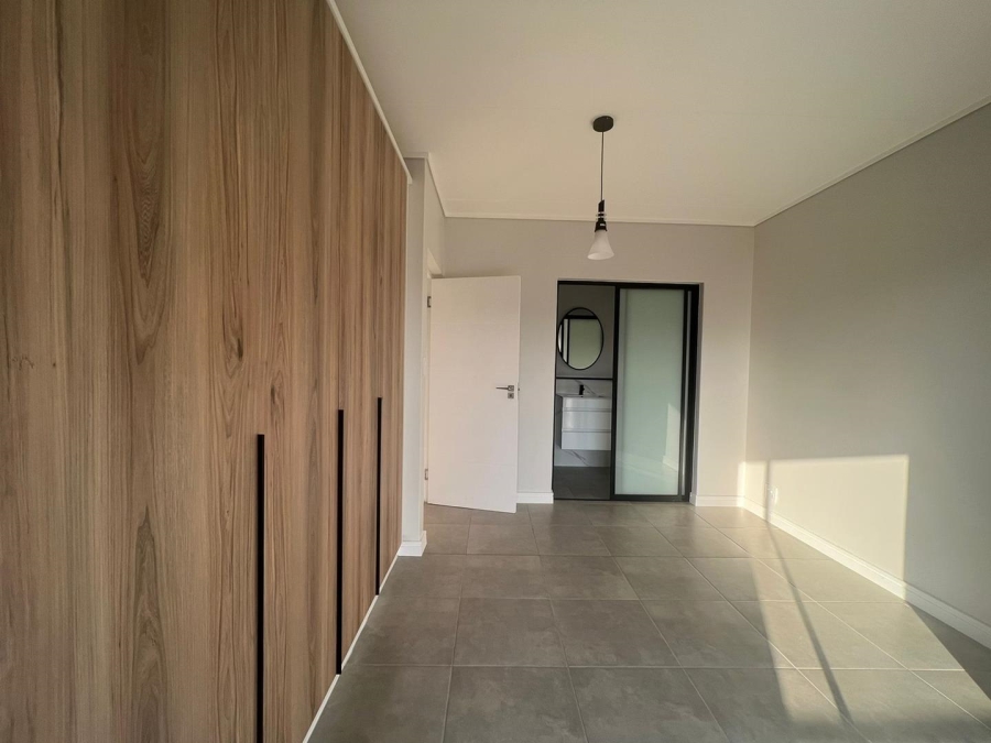 1 Bedroom Property for Sale in Waterfall Gauteng