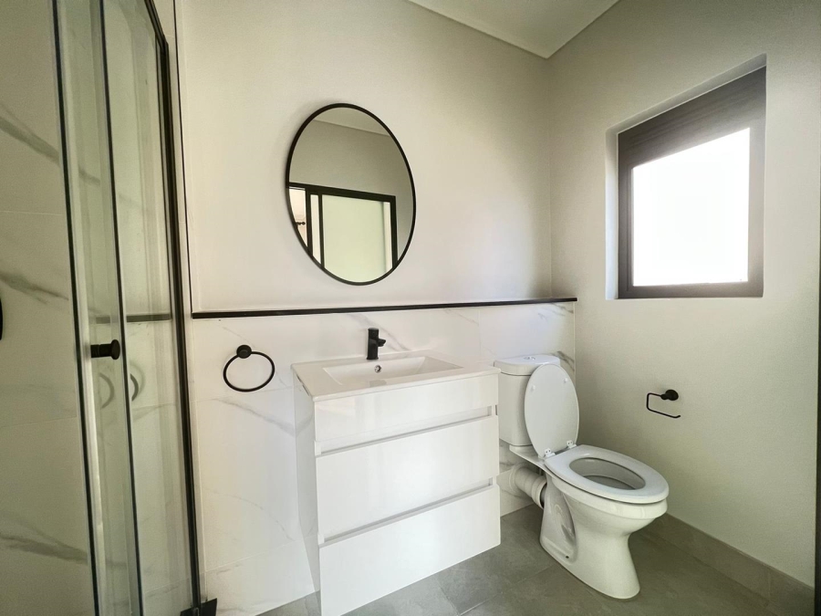 1 Bedroom Property for Sale in Waterfall Gauteng