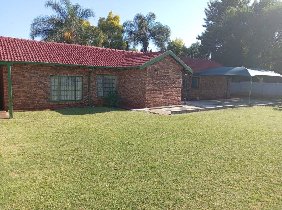3 Bedroom Property for Sale in Chantelle Gauteng