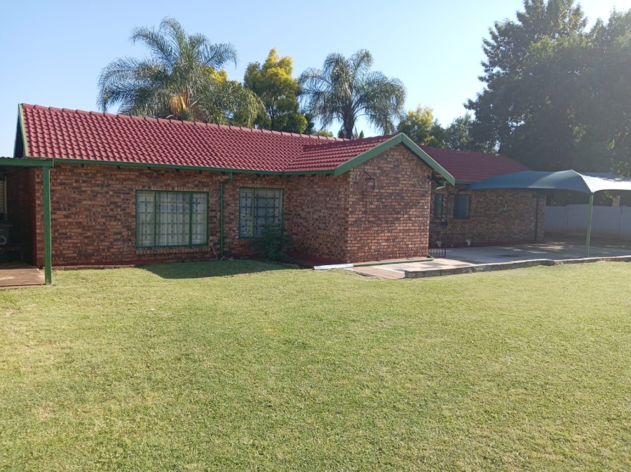3 Bedroom Property for Sale in Chantelle Gauteng