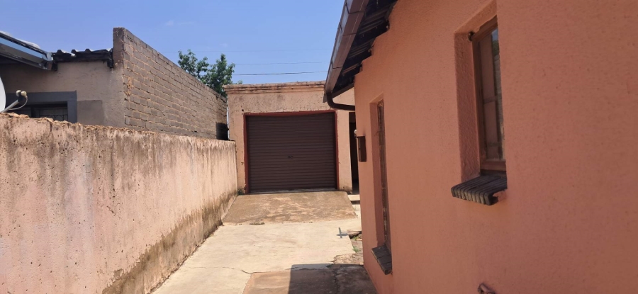 To Let 3 Bedroom Property for Rent in Soshanguve GG Gauteng
