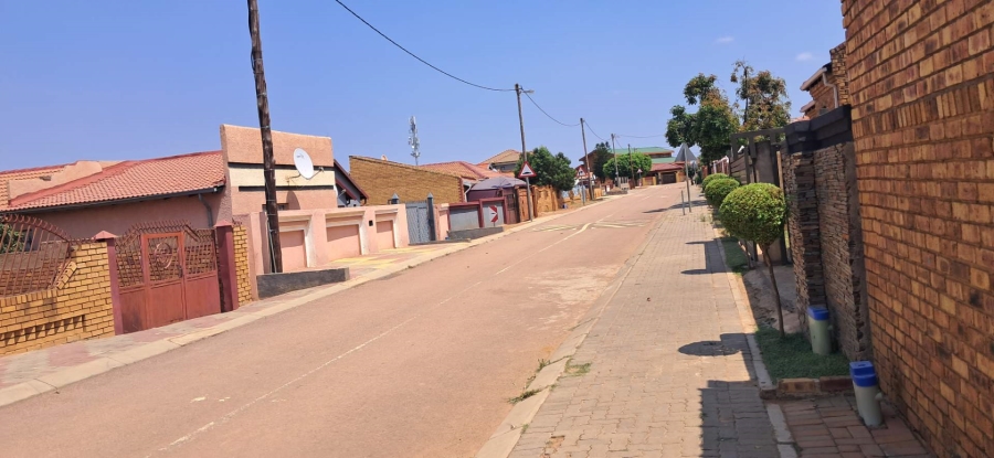 To Let 3 Bedroom Property for Rent in Soshanguve GG Gauteng