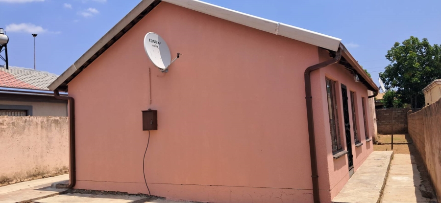 To Let 3 Bedroom Property for Rent in Soshanguve GG Gauteng