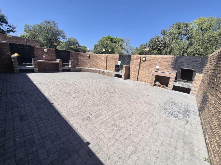 To Let 2 Bedroom Property for Rent in Edenvale Gauteng