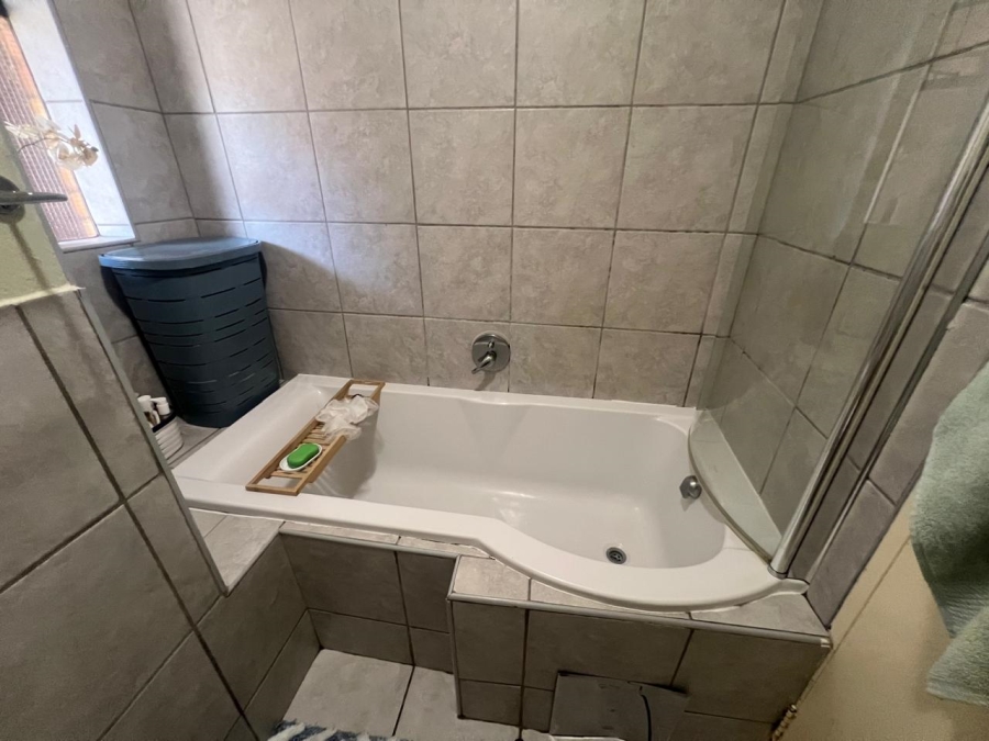 2 Bedroom Property for Sale in Sky City Gauteng