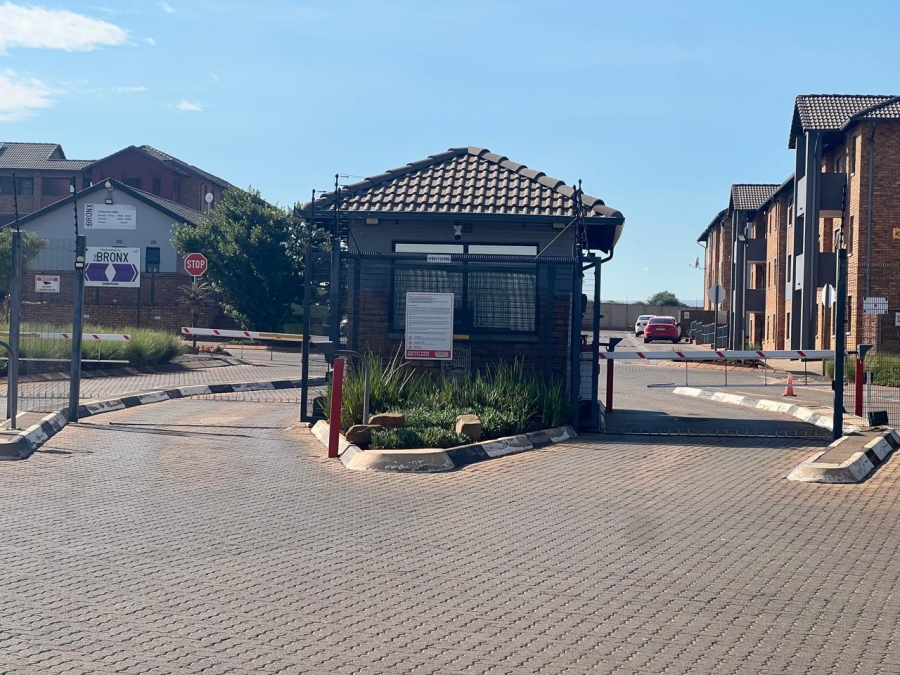 2 Bedroom Property for Sale in Sky City Gauteng