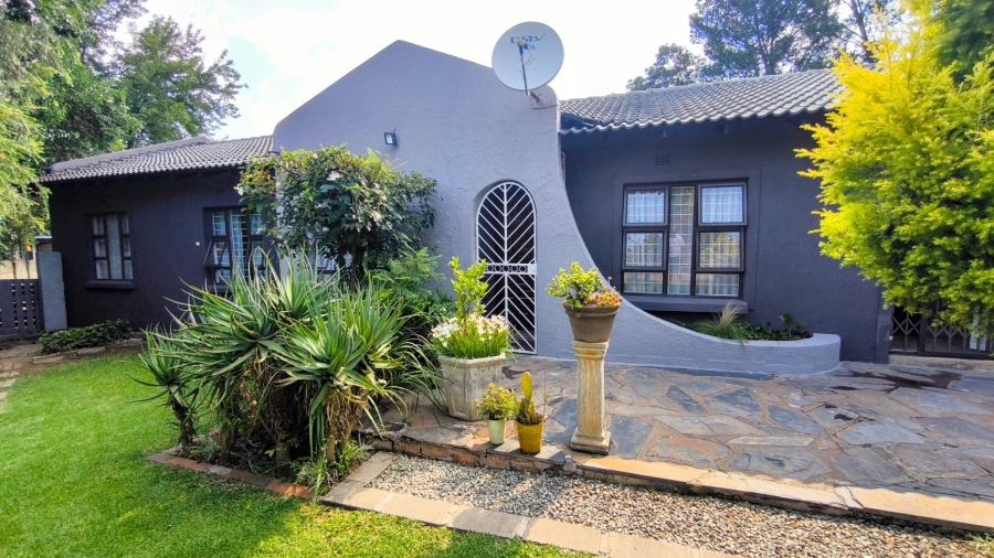 3 Bedroom Property for Sale in Brackenhurst Gauteng