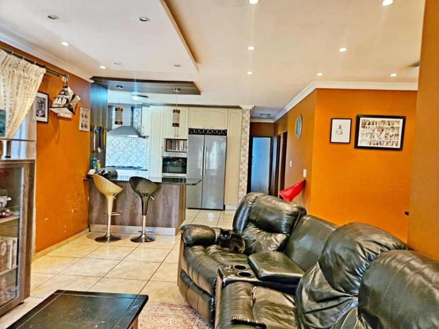 3 Bedroom Property for Sale in Birch Acres Gauteng