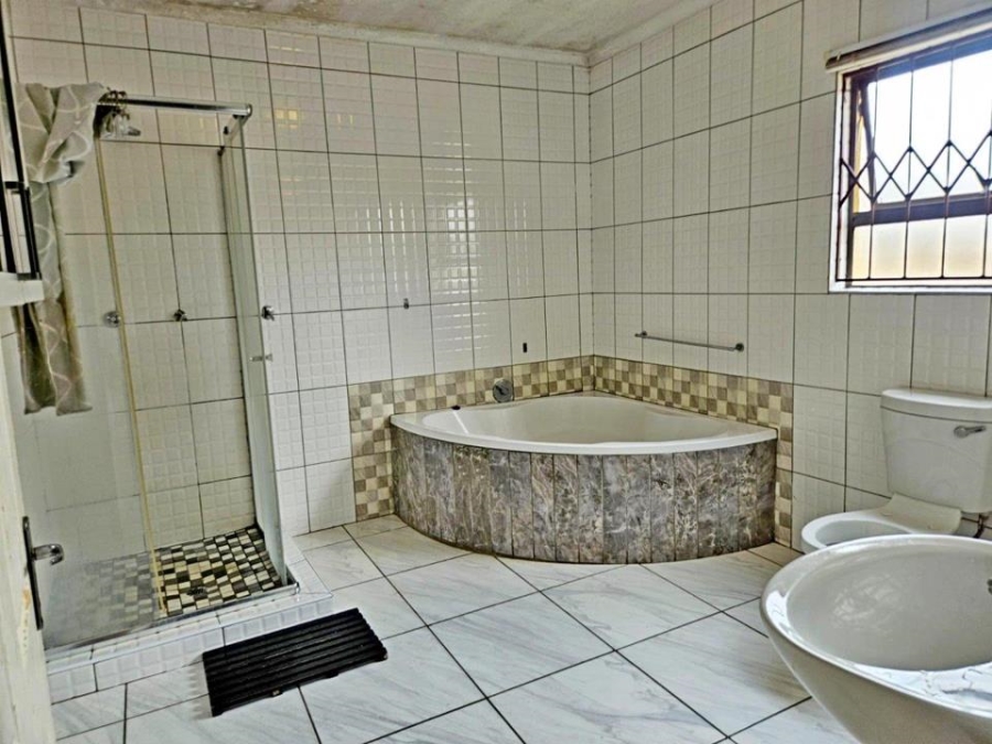3 Bedroom Property for Sale in Birch Acres Gauteng
