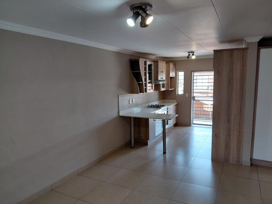 3 Bedroom Property for Sale in Andeon Gauteng