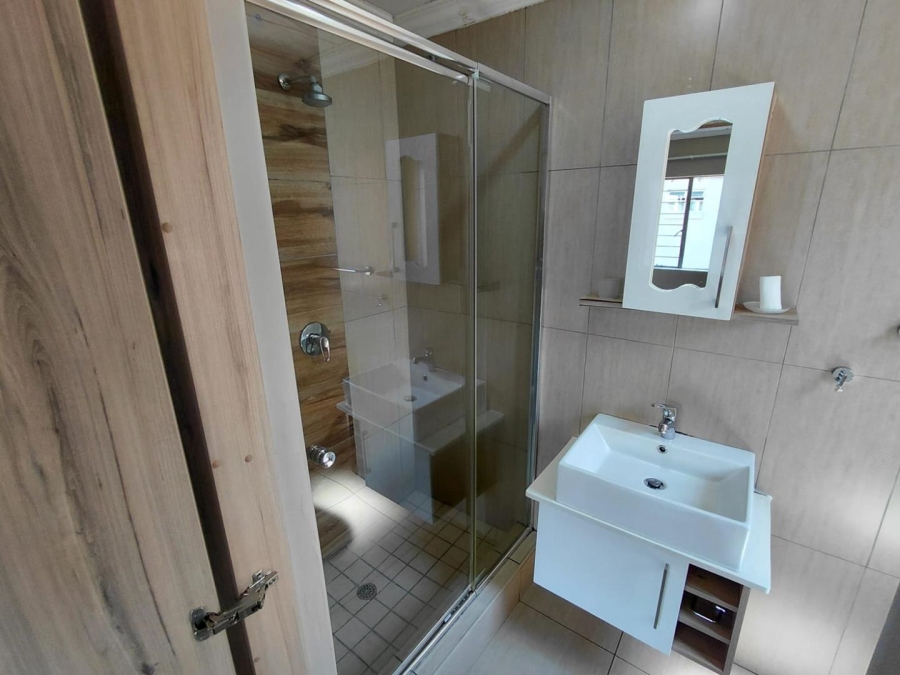 3 Bedroom Property for Sale in Andeon Gauteng