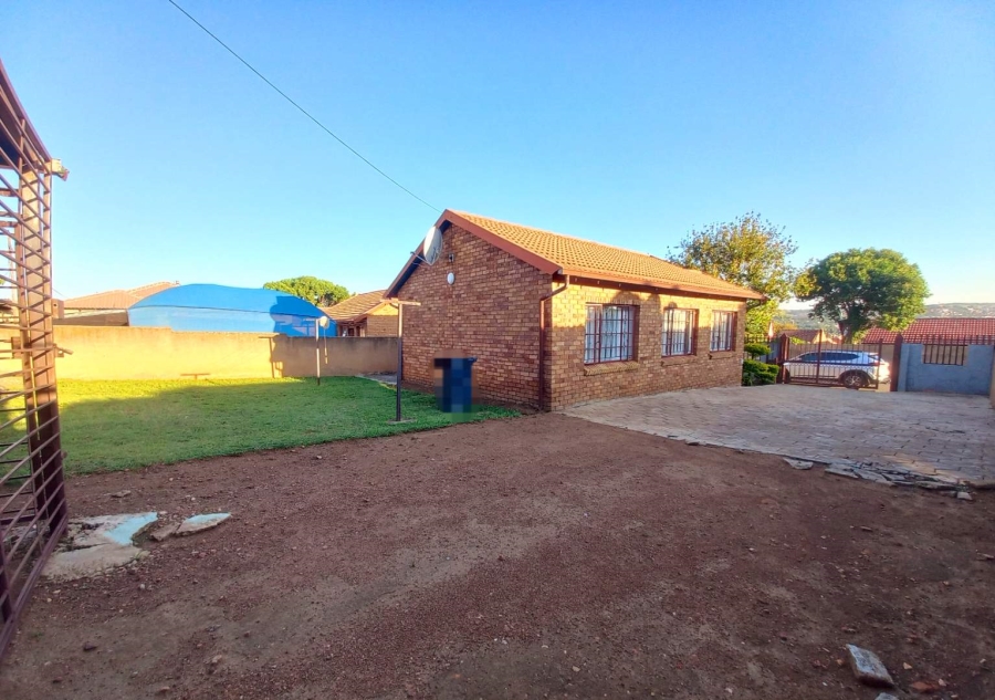 3 Bedroom Property for Sale in Lotus Gardens Gauteng