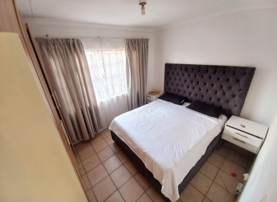 3 Bedroom Property for Sale in Lotus Gardens Gauteng