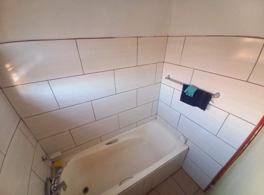 3 Bedroom Property for Sale in Lotus Gardens Gauteng