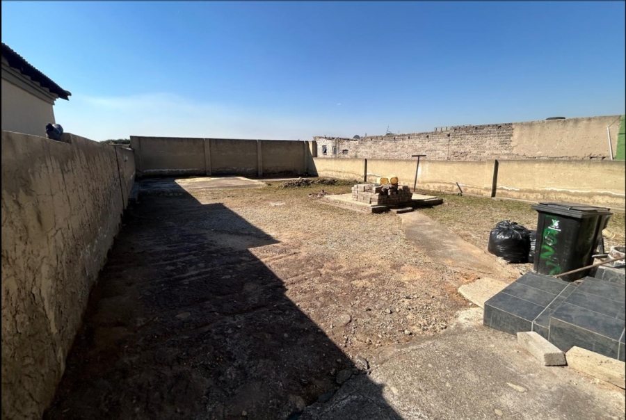 2 Bedroom Property for Sale in Roodekop Gauteng